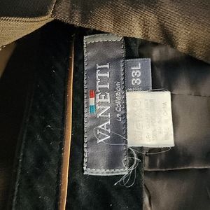 Dark brown Vanetti 33L suit